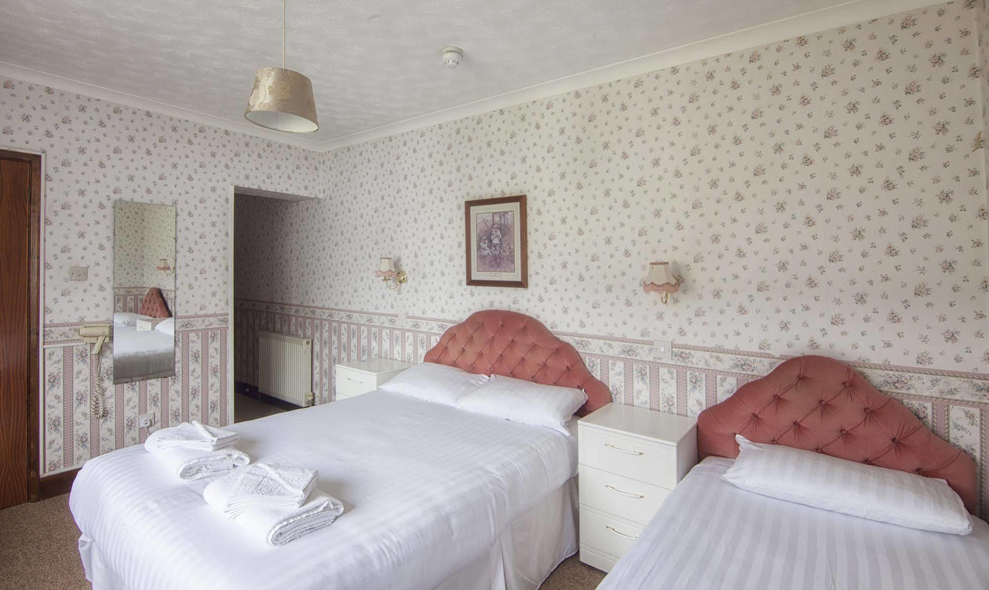 The Wight Bay Hotel - Isle Of Wight Sandown Bagian luar foto